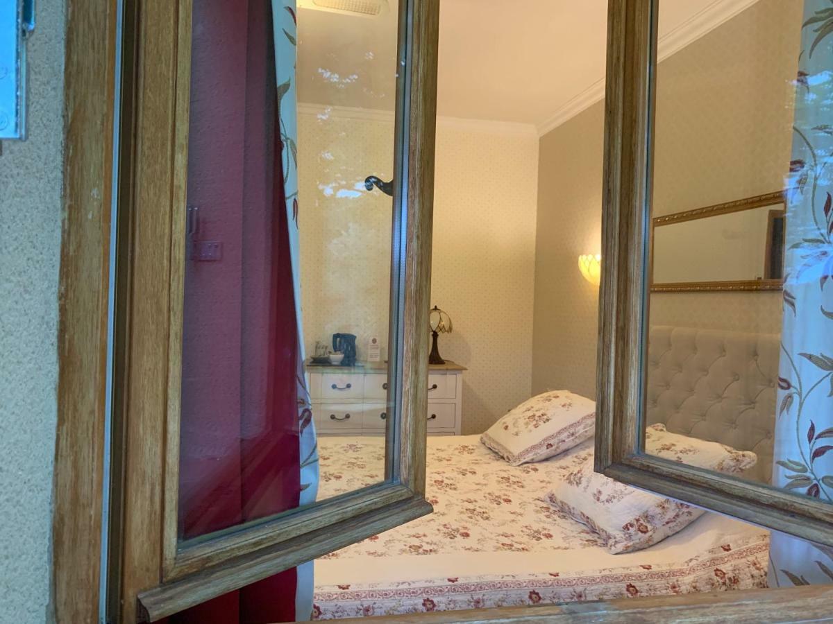Bed and Breakfast Le Grand Jardin Lafare Екстер'єр фото